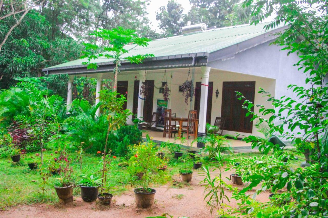 Sigiriya Mana B&B Exterior photo